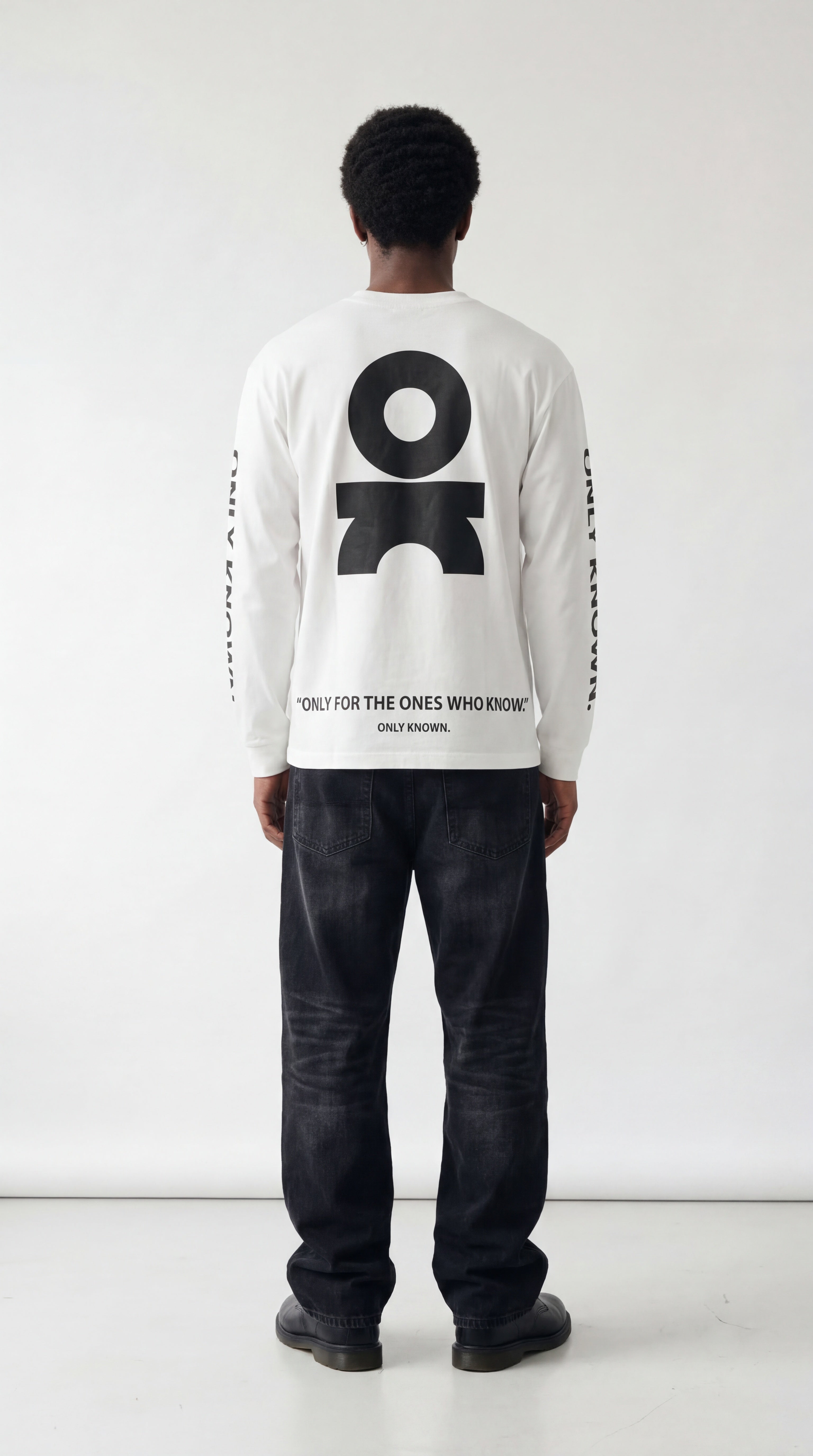 BIG LOGO LONGSLEEVE WHITE