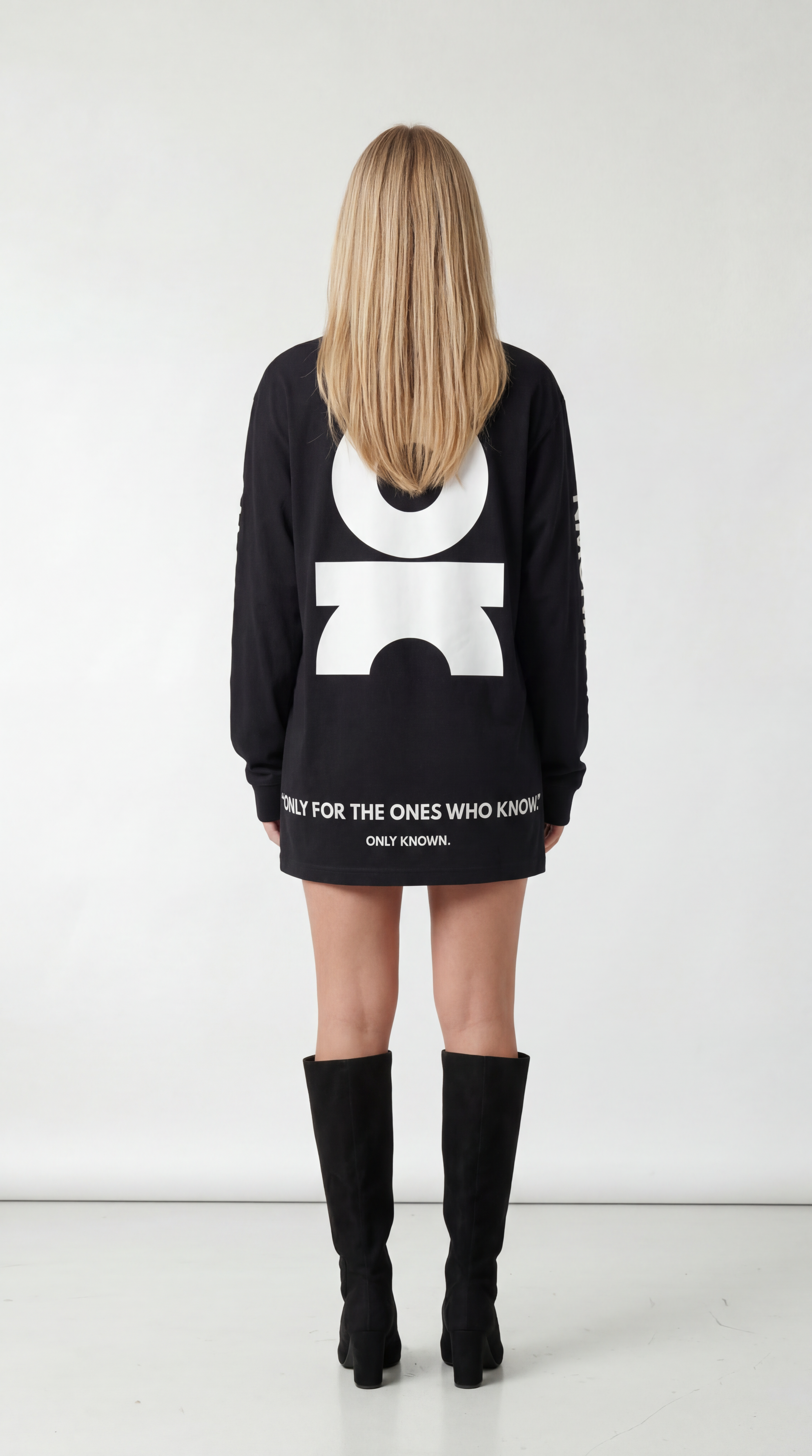 BIG LOGO LONGSLEEVE BLACK
